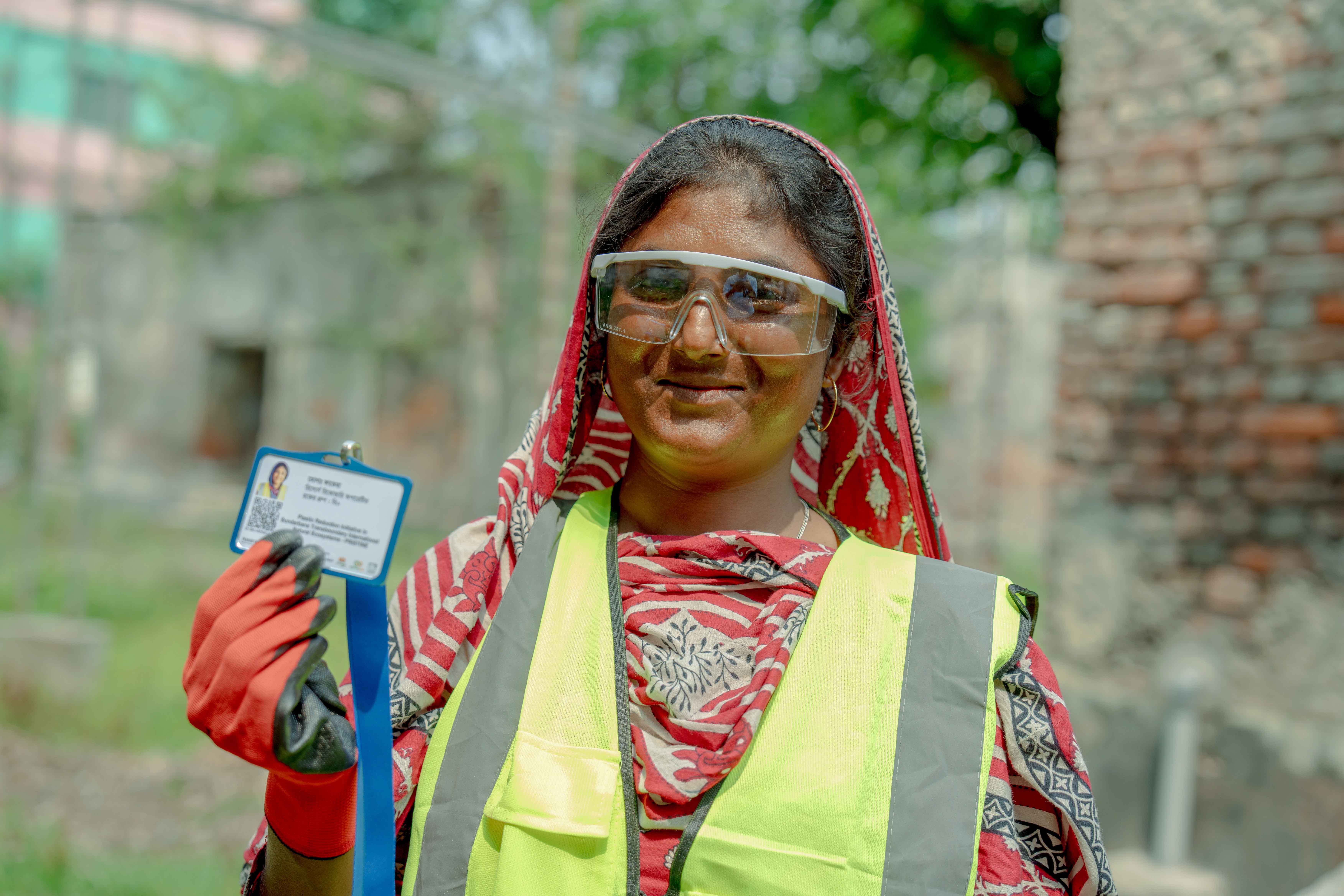 ID cards formalize the informal waste collectors
